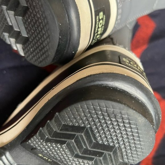 Sorel women’s waterproof winter boots size 9 - Picture 11 of 11